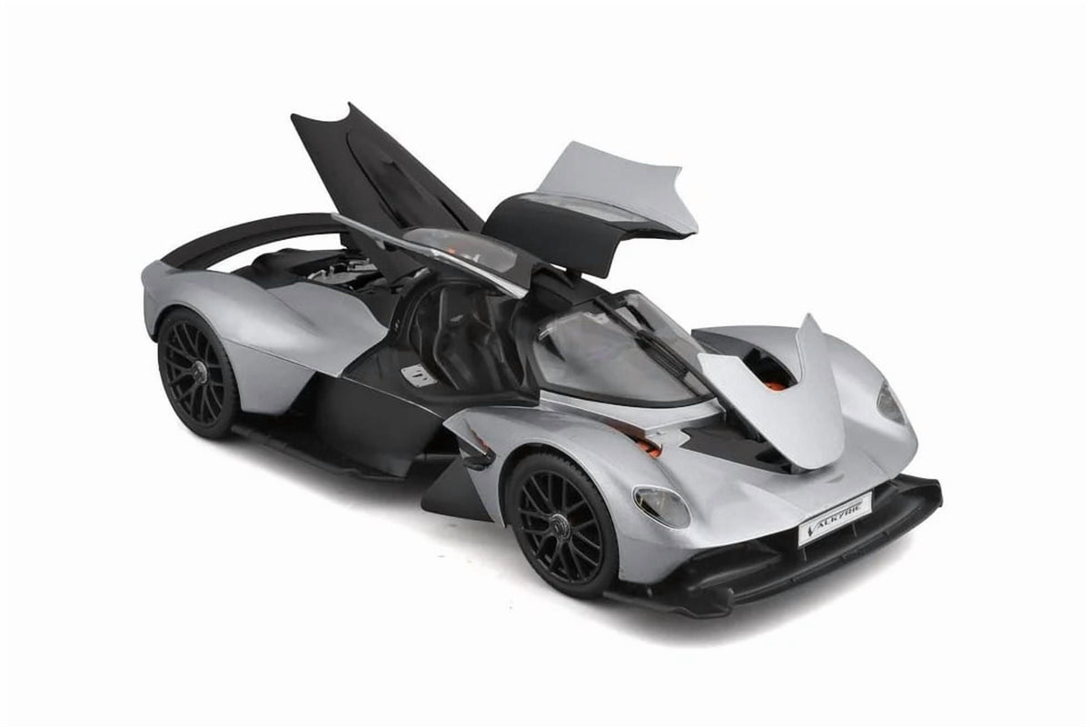 2022 Aston Martin Valkyrie, Silver - Maisto 31465SL - 1/18 Scale Diecast Model Car