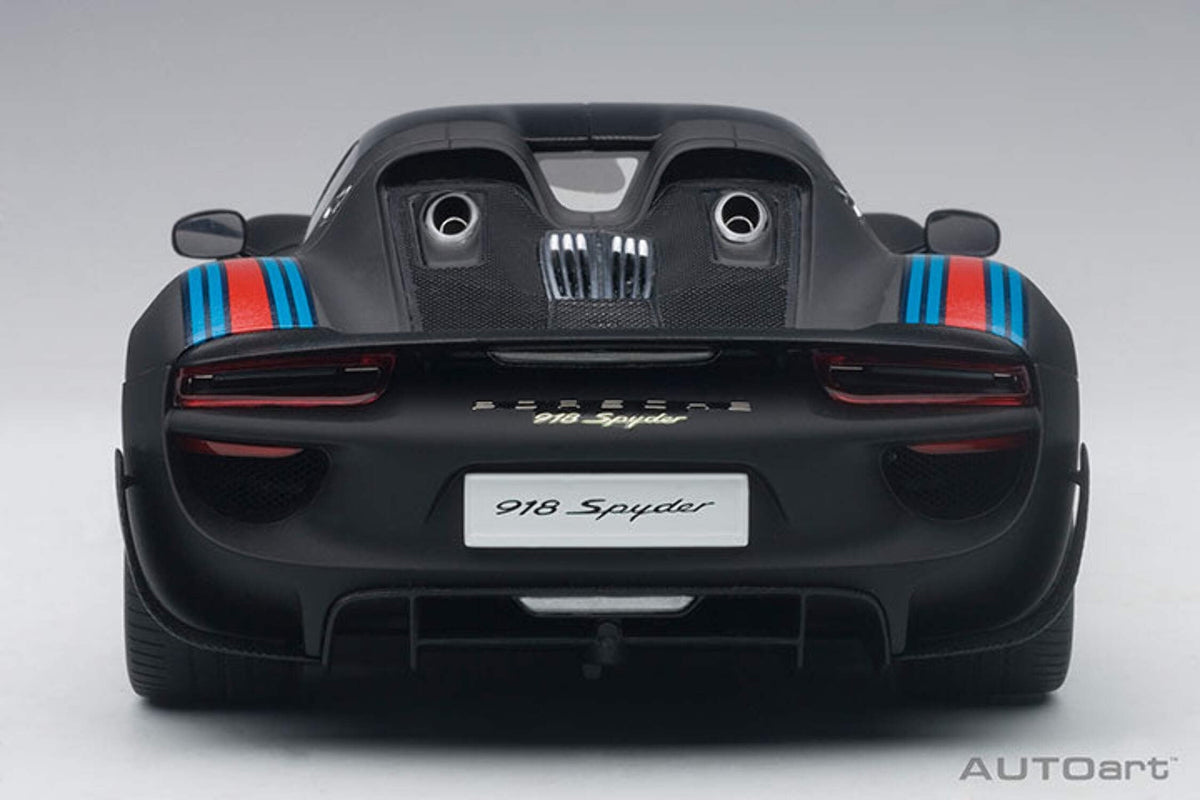Autoart 77929 No.15 Porsche 918 Spyder Weissach Black-Martini Livery 1-18 Scale Model Car