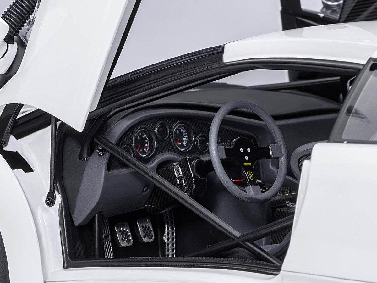 Lamborghini Diablo GTR Impact White 1/18 Diecast Model Car by Autoart