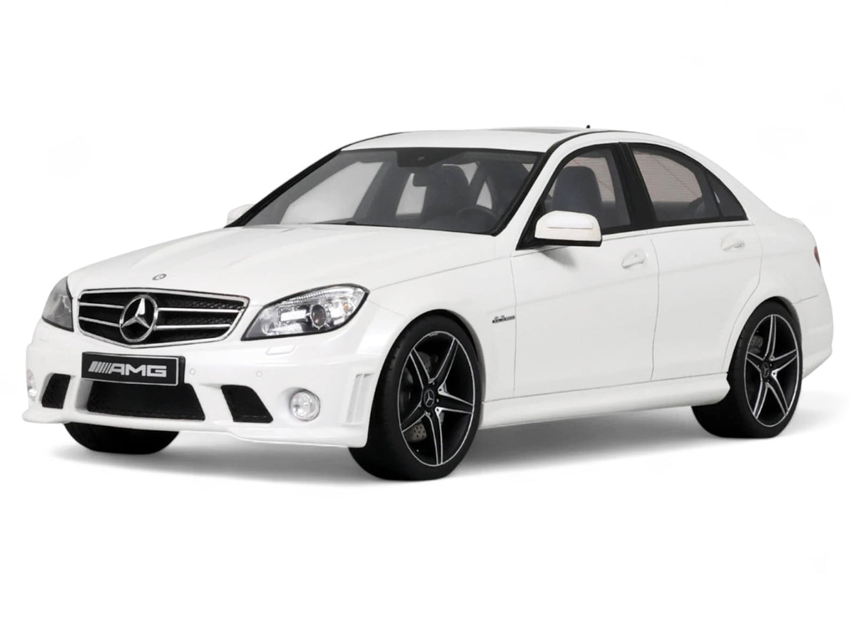 2007 Mercedes-Benz C63 AMG Diamond White 1/18 Model Car by GT Spirit