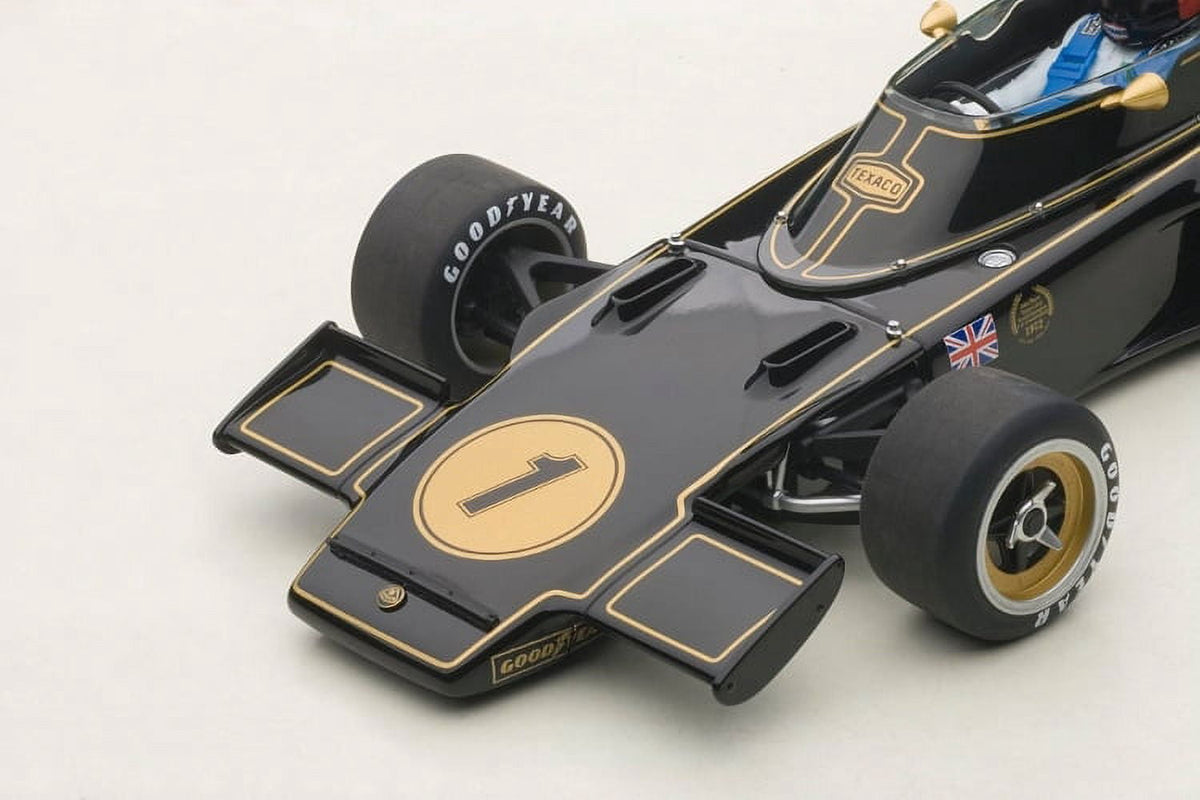 Lotus 72E 1973 Emerson Fittipaldi #1 with Driver Figure in Cockpit 1/18 Model Car by Autoart