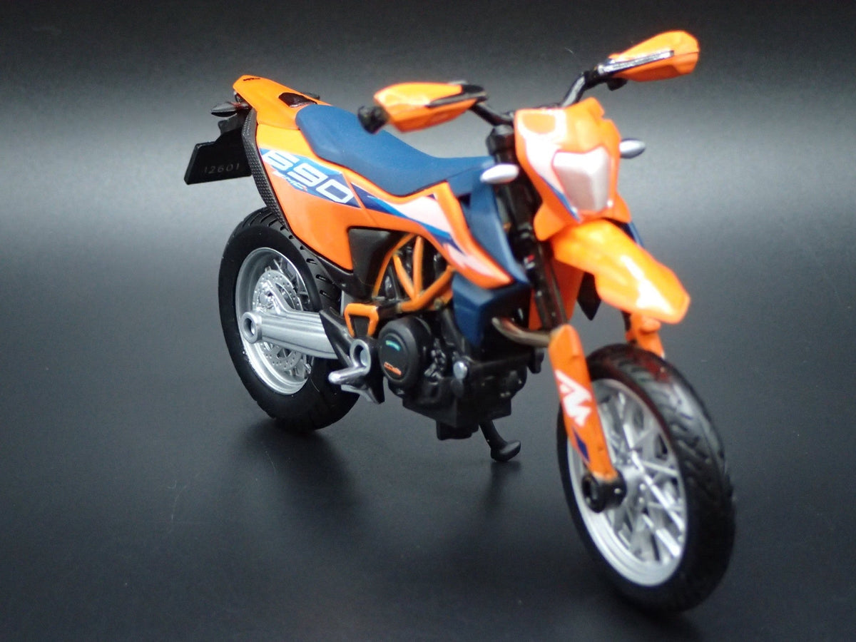 Open Box KTM 690 SMCR DIRT BIKE MOTORCYCLE ORANGE 1/18 SCALE DIORAMA DIECAST MODEL BIKE