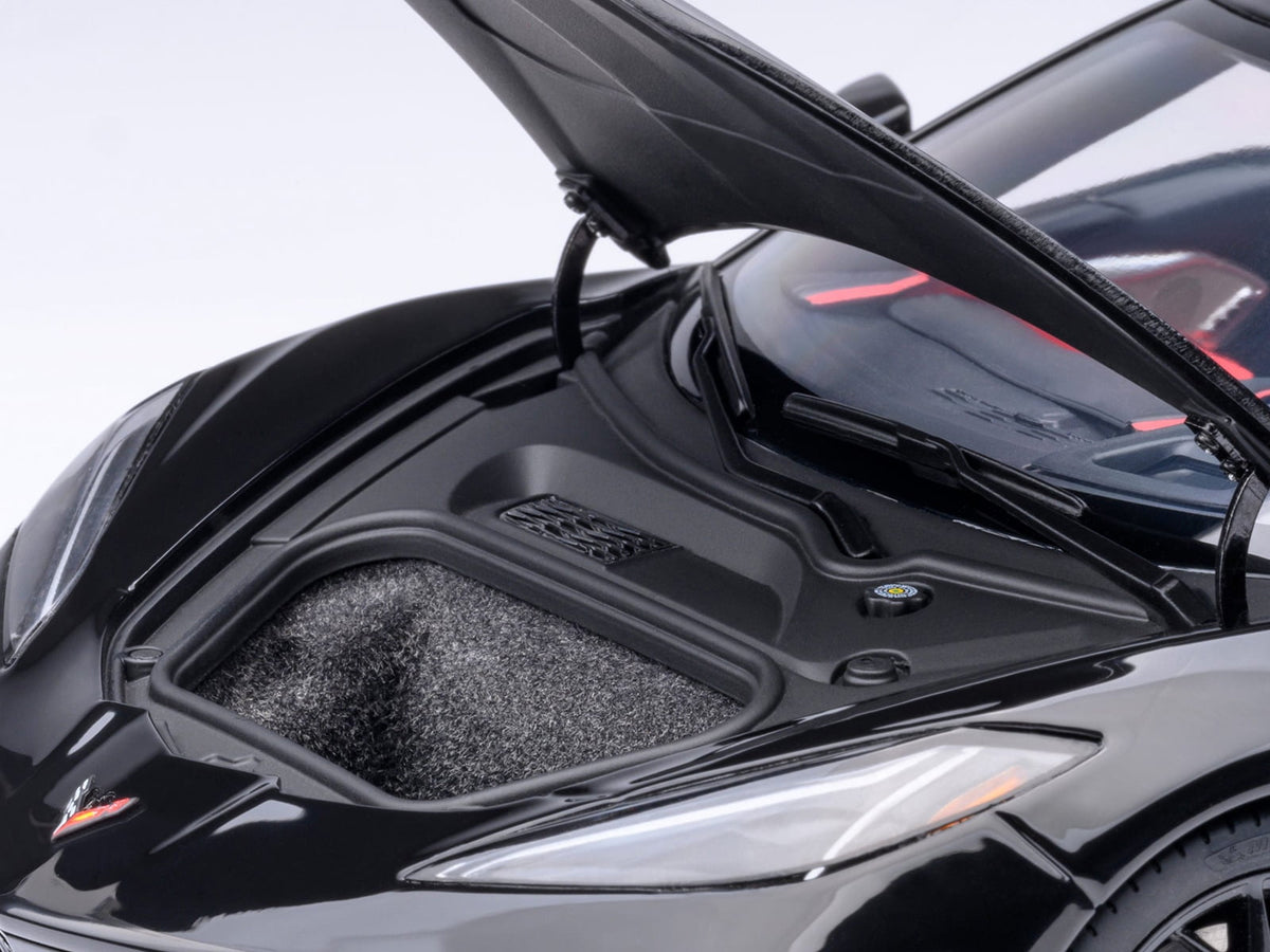 Autoart 71280 2020 Chevrolet Corvette C8 Stingray Black 1-18 Scale Model Car